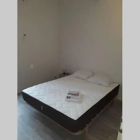 Feriehus Agreable Maison De Ville Climatisee Marseillan (Herault)